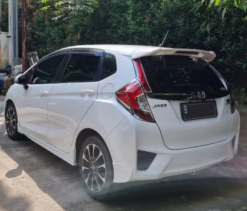Sewa Honda Jazz di Pamulang